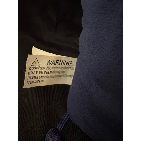 Universal Studios Harry Potter Square Accent Pillow Tasseled Corners - Picture 7 of 13